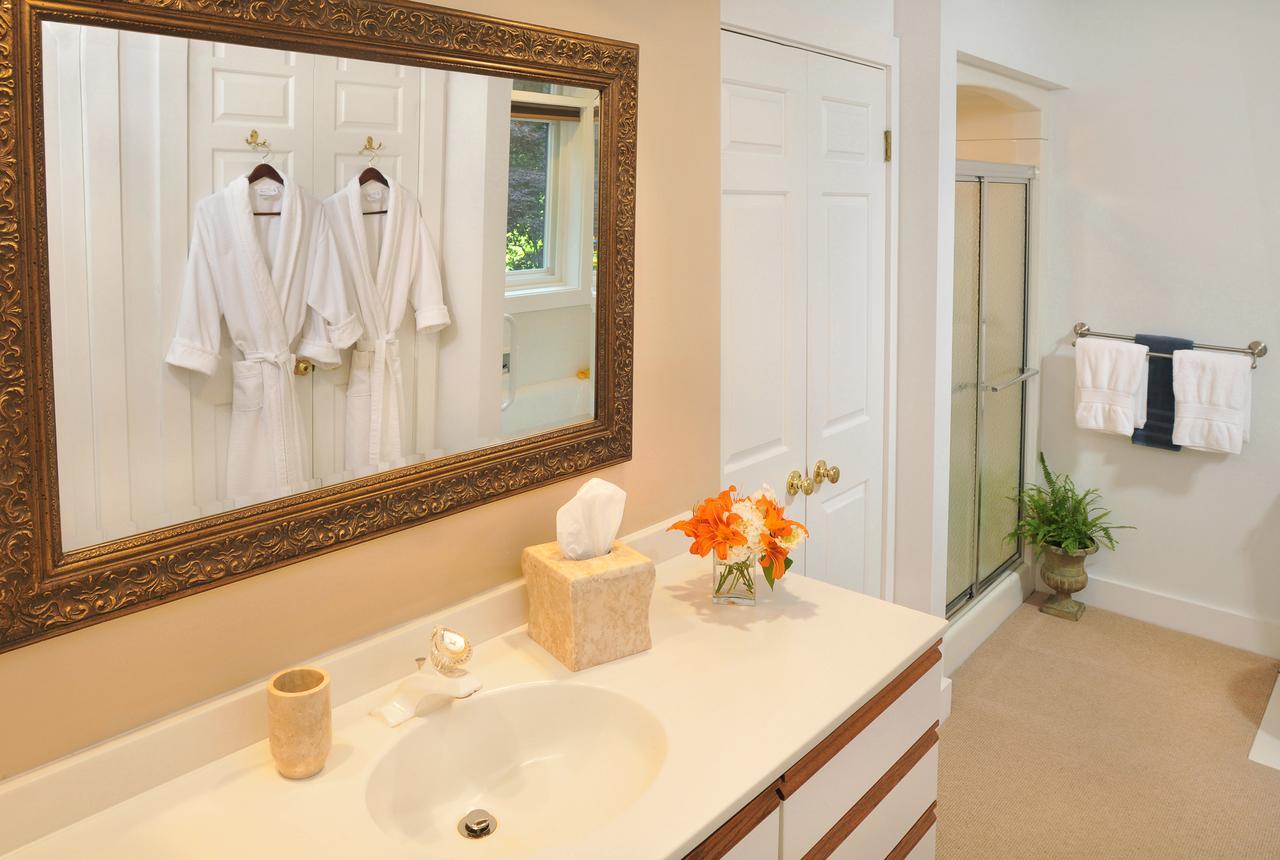 1795 Acorn Inn Bed And Breakfast Canandaigua Esterno foto