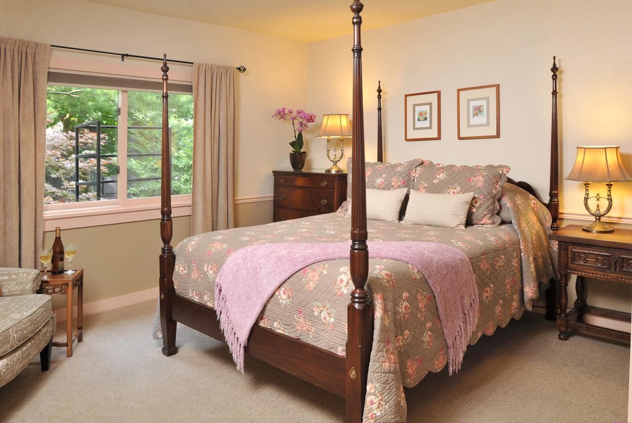 1795 Acorn Inn Bed And Breakfast Canandaigua Esterno foto